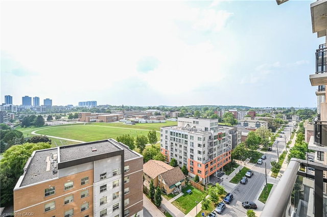 1009 - 318 Spruce Street