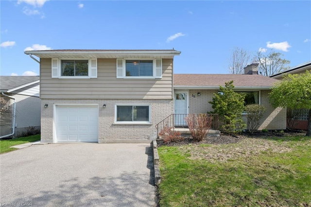 39 Charlotte Crescent