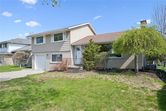 39 Charlotte Crescent
