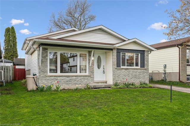 49 Broken Oak Crescent