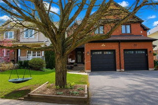 82 Fellowes Crescent