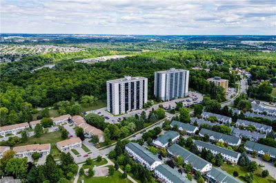 1605 - 35 Green Valley Drive