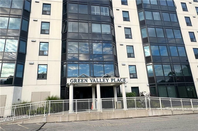 1605 - 35 Green Valley Drive
