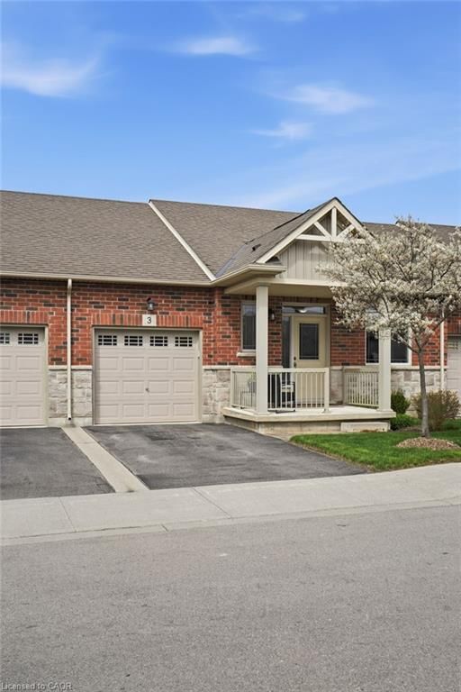 3 Ecker Lane
