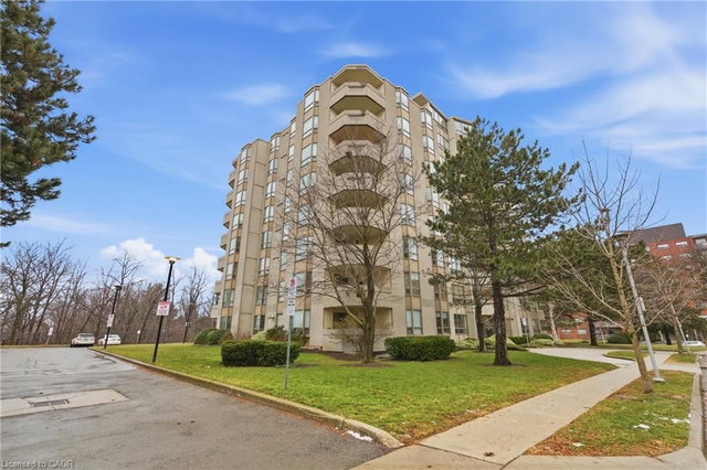 208 - 8 Village Green Boulevard