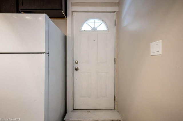 5 - 34 Burn Place