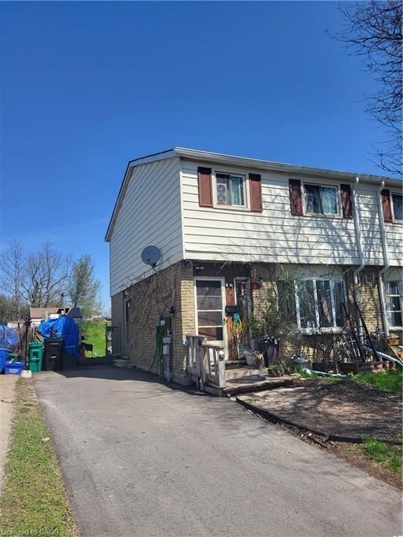 72 Timberlane Crescent