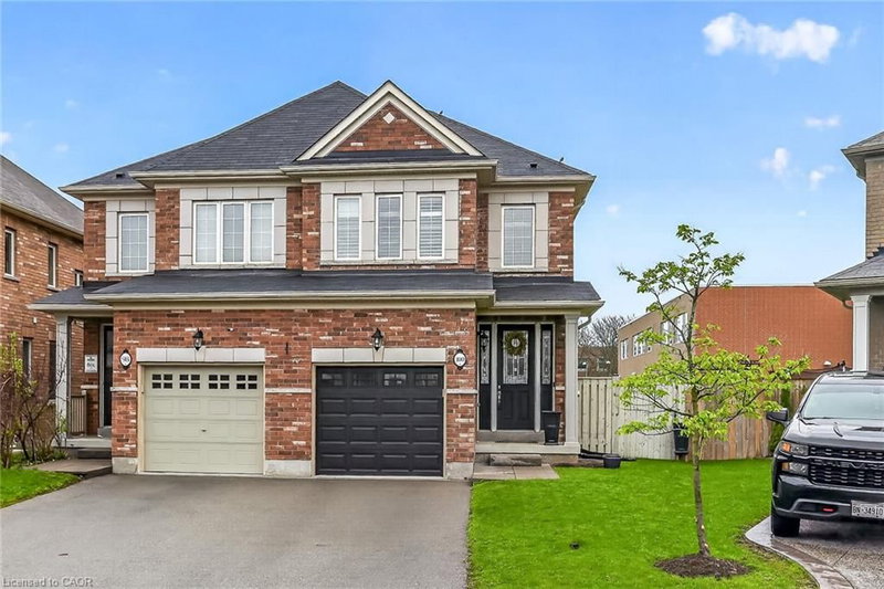 100 Narbonne Crescent, Stoney Creek, Ontario