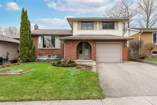 102 Ripley Crescent
