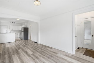 1 - 105 Longwood Road N
