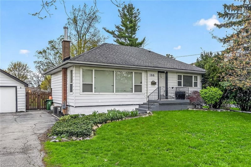 186 Seneca Avenue