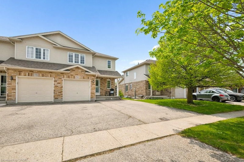 76 Stiefelmeyer Crescent