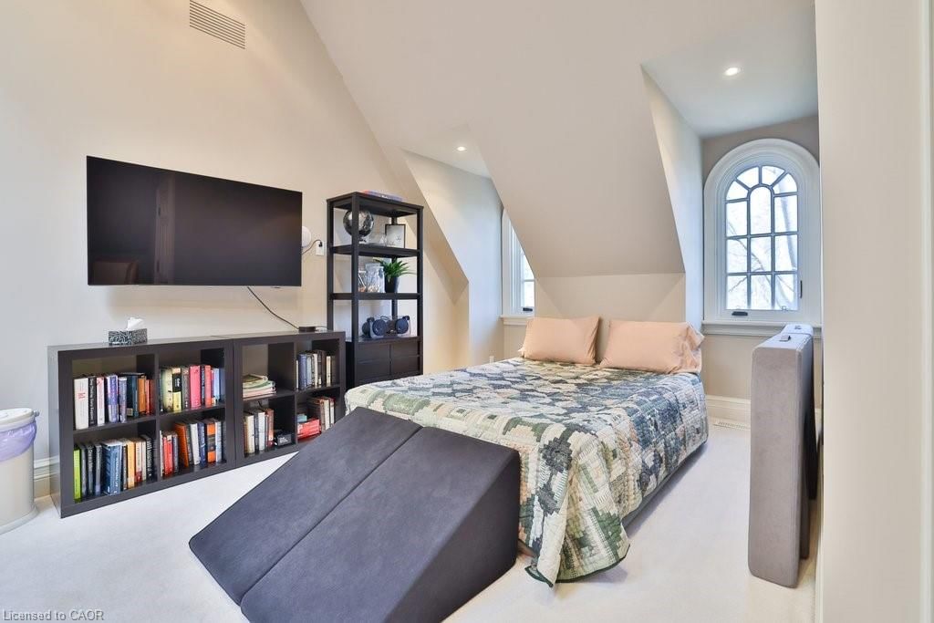 20 Cluny Drive, Toronto, view 28