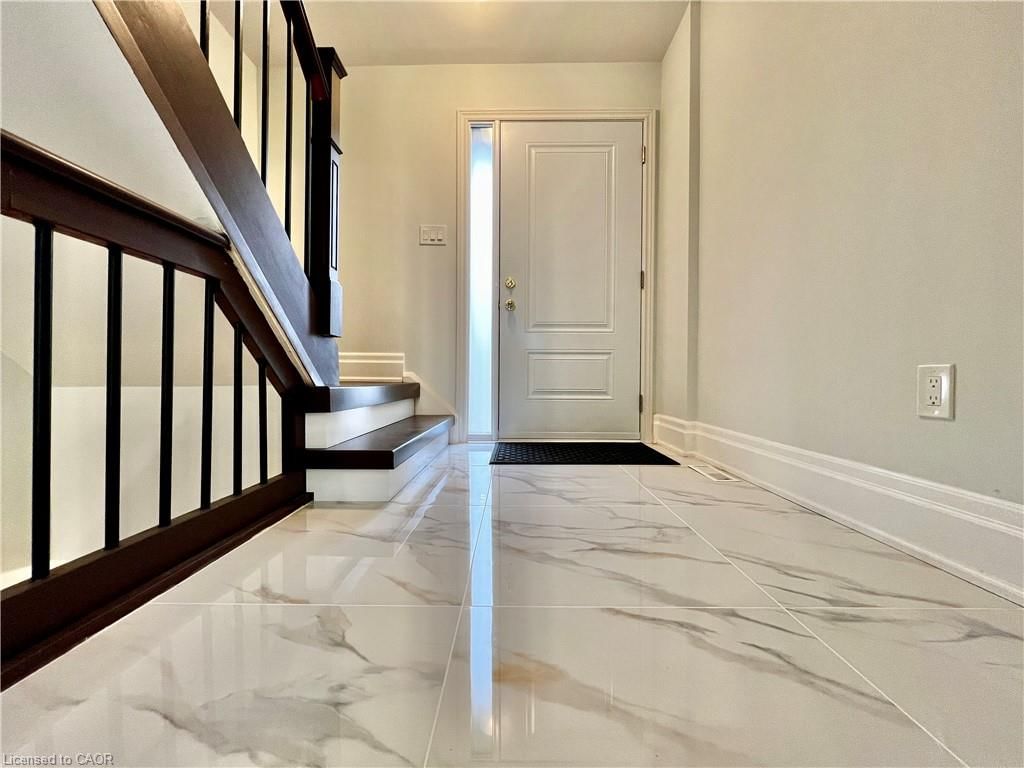 Row/Townhouse for sale at 41-1532 Lancaster Drive, Oakville, ON, L6H 2Z3 - FA Falgarwood - MLS: 40826567
