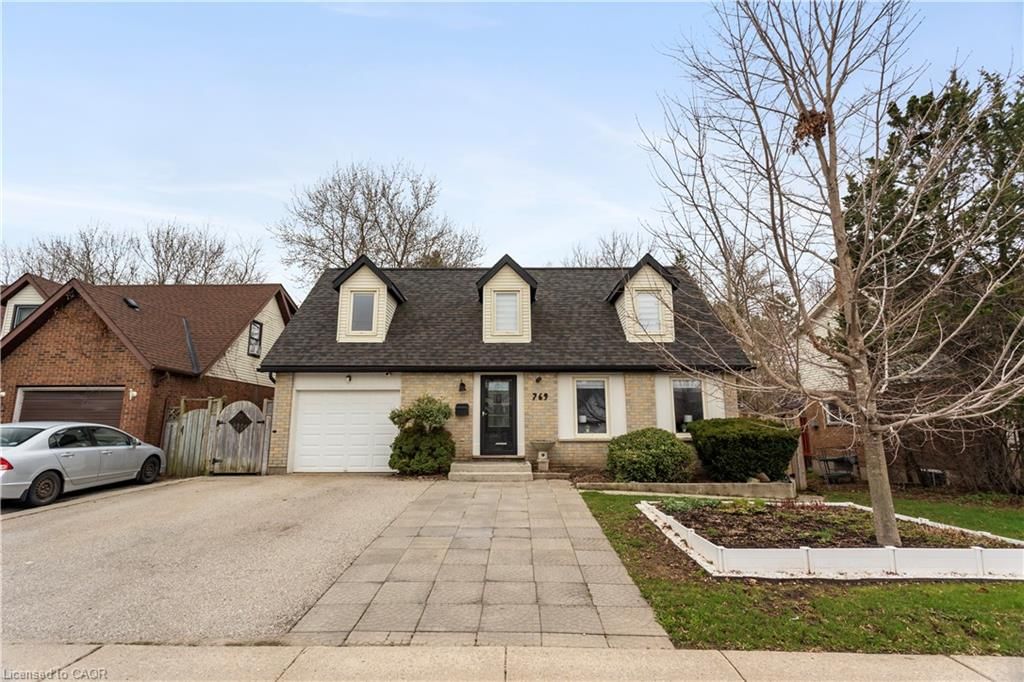 Single Family Residence for sale at 769 Scottsdale Drive, Guelph, ON, N1G 3N7 - Kortright West - MLS: 40826589