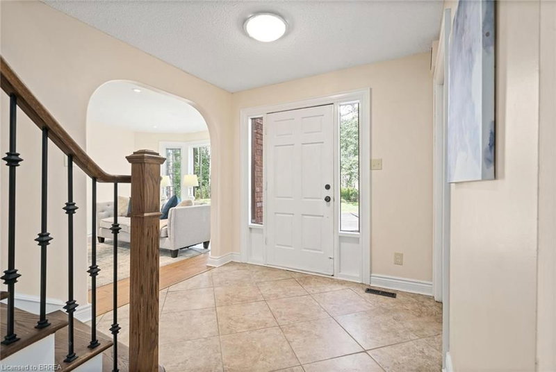 4 Pine Ridge Road
