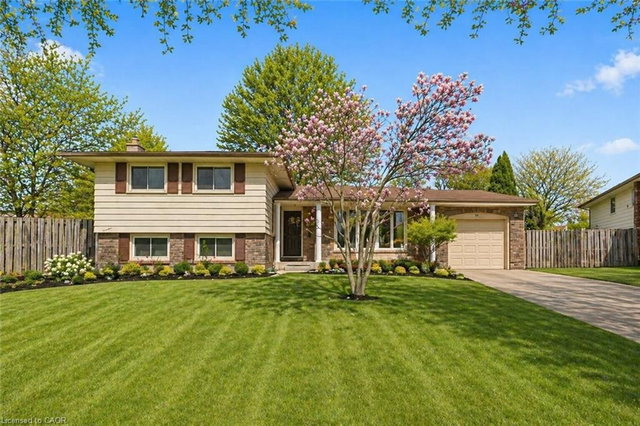 74 Macoomb Drive
