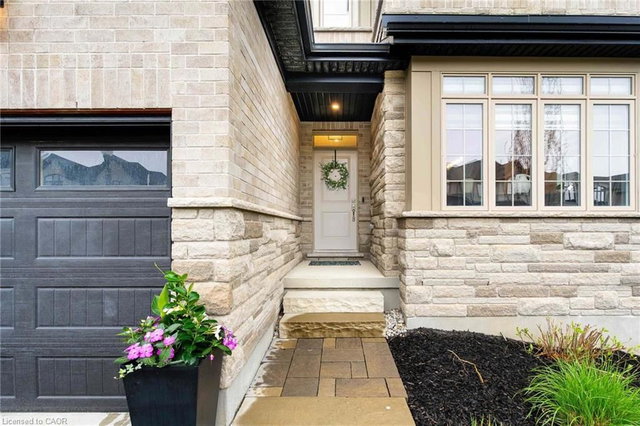 908 Pondcliffe Court