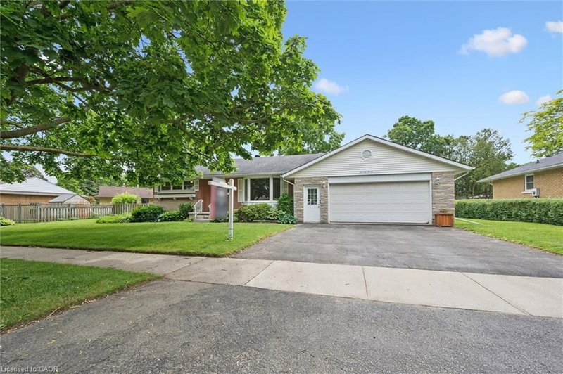 77 Maywood Road