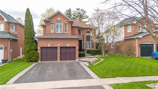 5 Shetland Drive