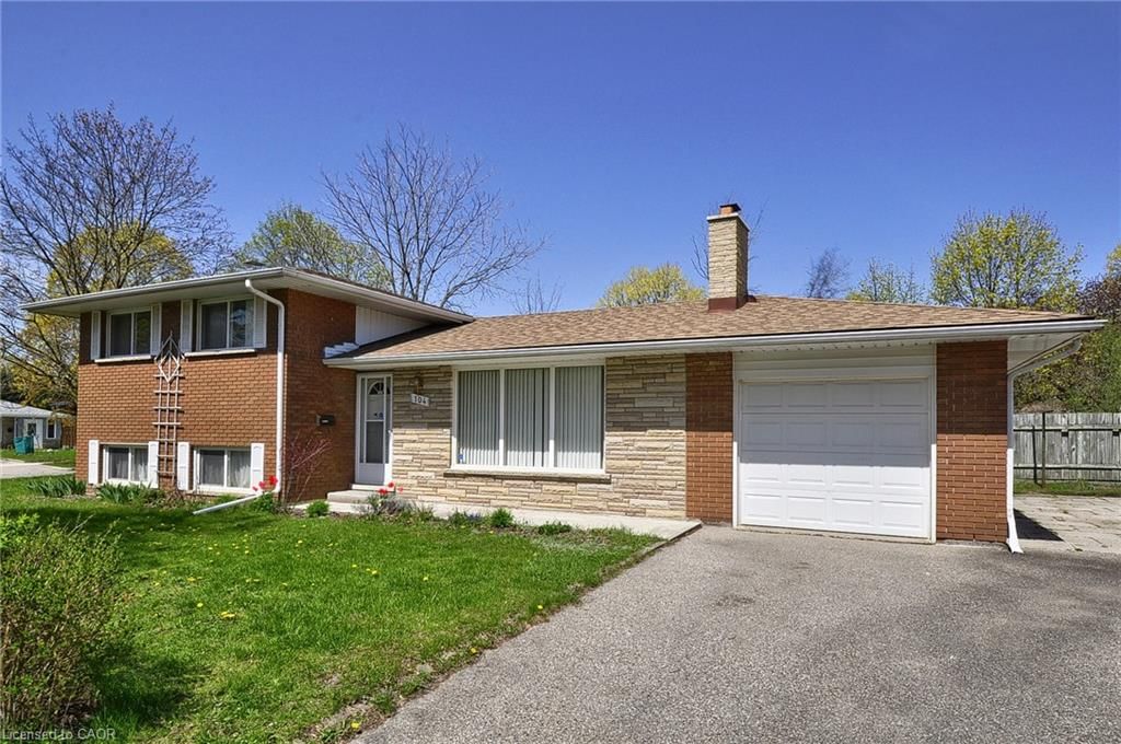 Single Family Residence for sale at 104 Milford Avenue, Waterloo, ON, N2L 3Z3 - Lakeshore/Parkdale - MLS: 40826879