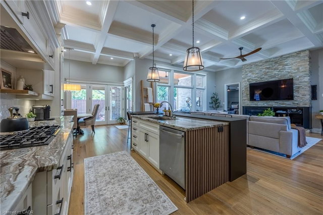 11 Greenleaf Lane