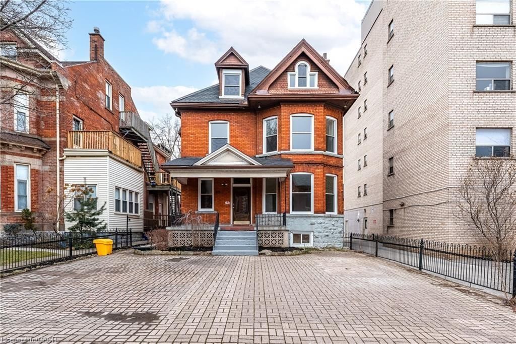 Single Family Residence for lease at 3-106 East Avenue, Hamilton, ON, L8N 2T7 - Stinson - MLS: 40827055