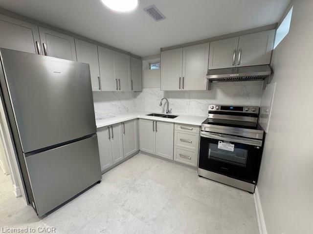 Lower - 208 Pineglen Crescent