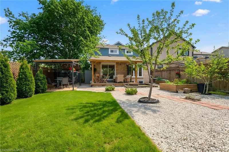 395 Maidstone Crescent, Oakville, Ontario