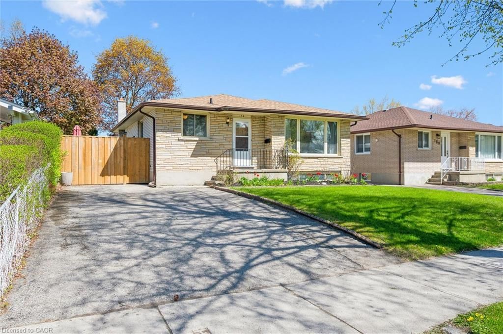 Single Family Residence sold at 176 Holborn Drive, Kitchener, ON, N2A 2E5 - Stanley Park/Centreville - MLS: 40827436