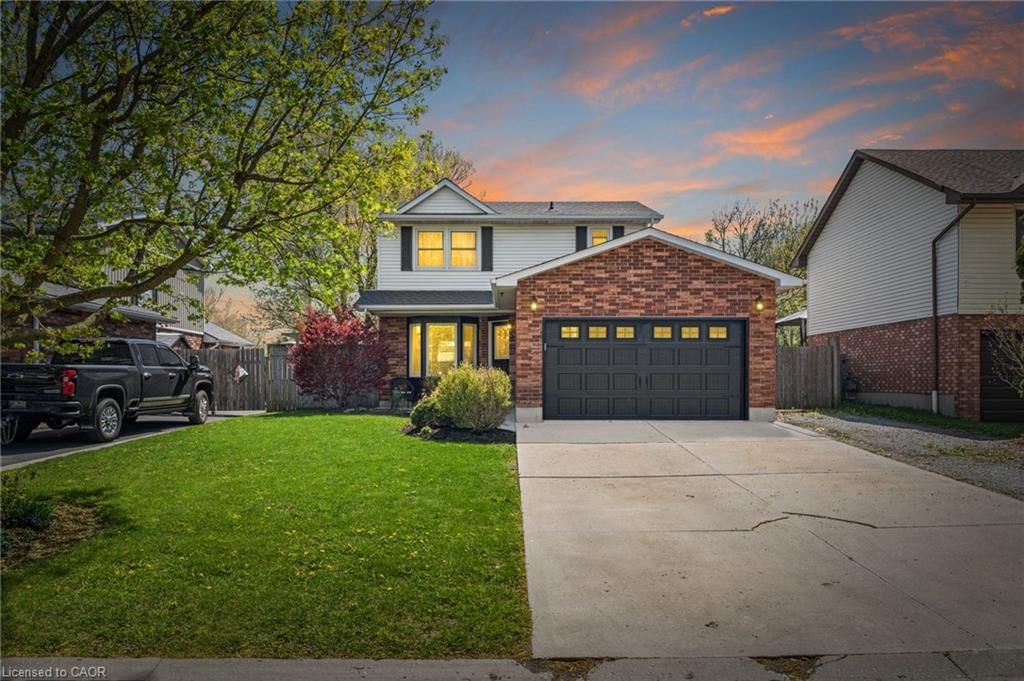 Single Family Residence for sale at 5 Macmillan Street, Caledonia, ON, N3W 1A1 - Caledonia North West - MLS: 40827495