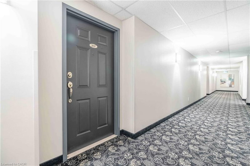 207 - 980 Golf Links Road