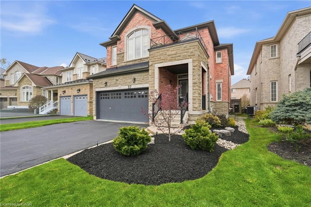 27 Barrett Avenue