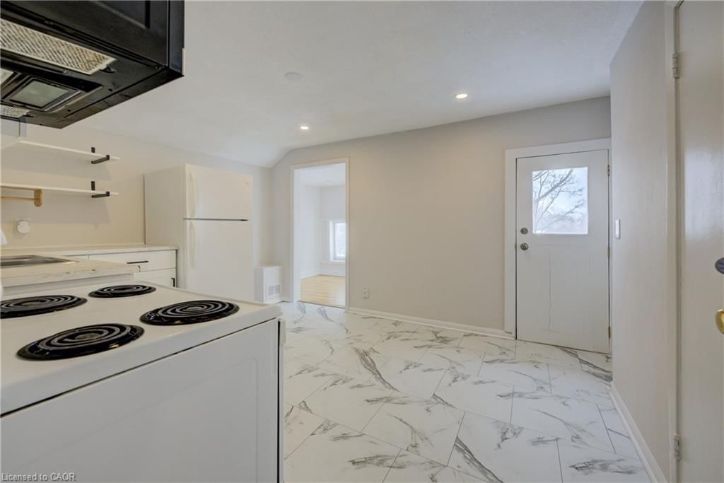 3355 King Street E, Kitchener 4