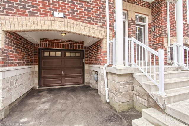 5 - 10 Porter Avenue W