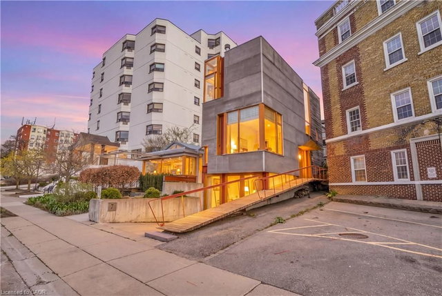 7 Cobourg Street