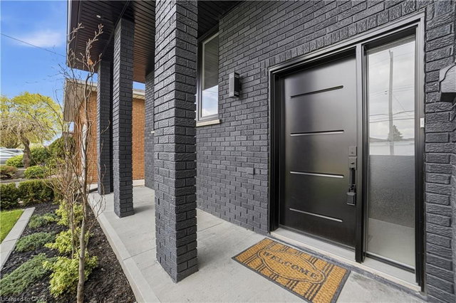 Upper Level - 146 Kenora Avenue