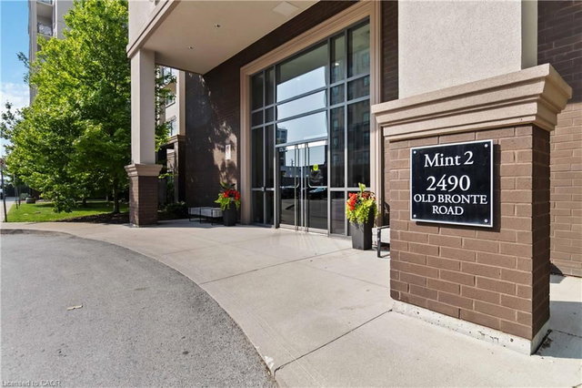 301 - 2490 Old Bronte Road