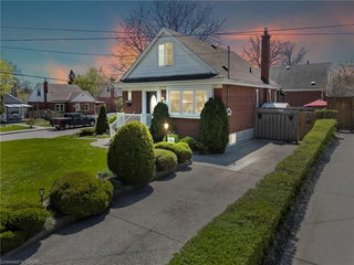 22 Dundonald Avenue