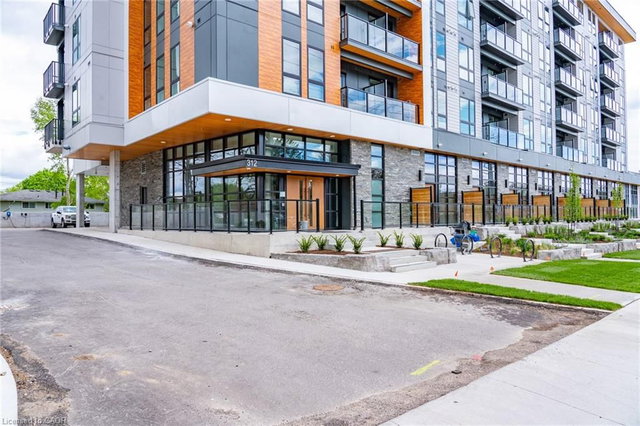 310 - 312 Erb Street W