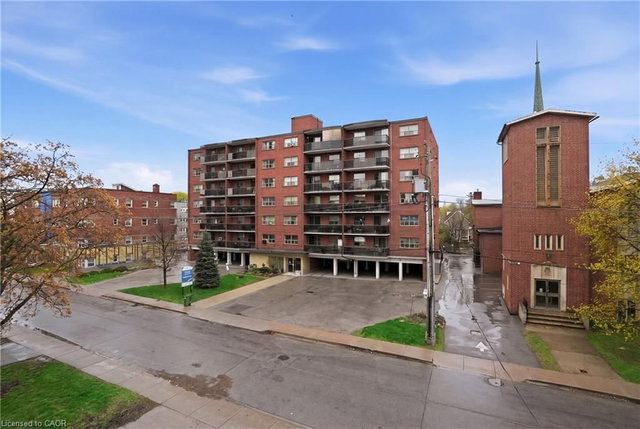 401 - 30 Summit Avenue