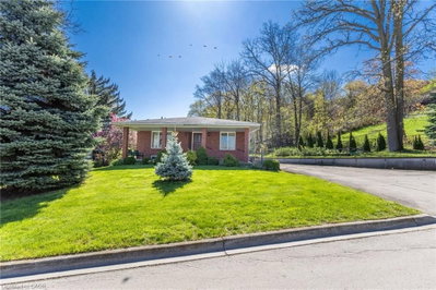 84 Homeside Avenue