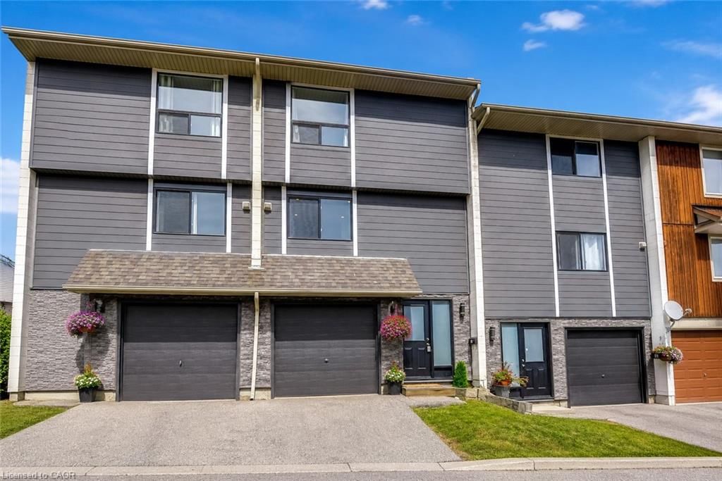 Row/Townhouse sold at 18-135 Chalmers Street, Cambridge, ON, N1R 6M2 - Glenview, Lincoln, Oak - MLS: 40828265