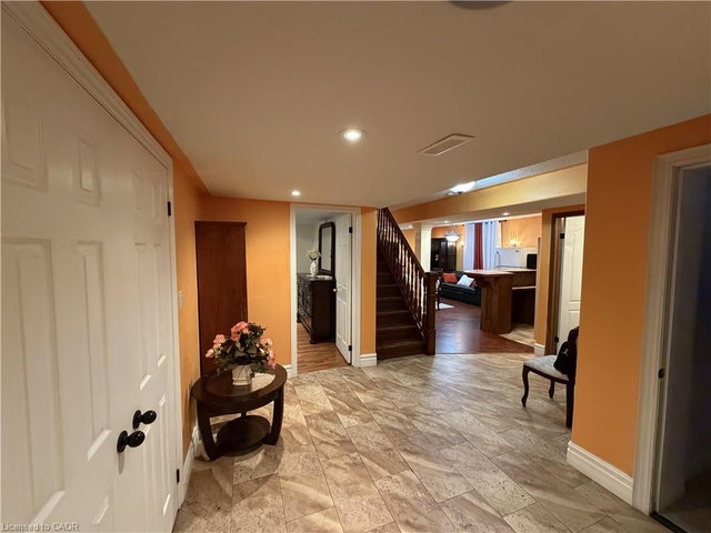 2 Pineridge Drive