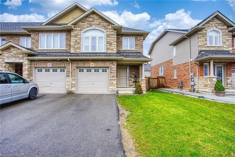 90 Cittadella Boulevard, Hamilton, Ontario