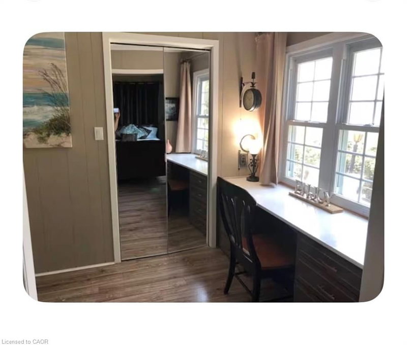 11 Lake Avenue photo 4