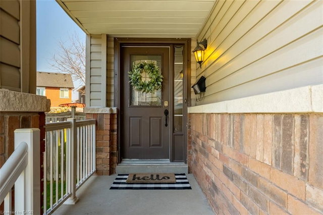 53 Dills Crescent
