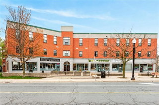 304 - 2 King Street W