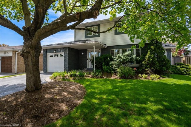 855 Maple Avenue