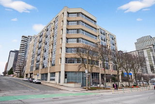 120 Jackson Street W